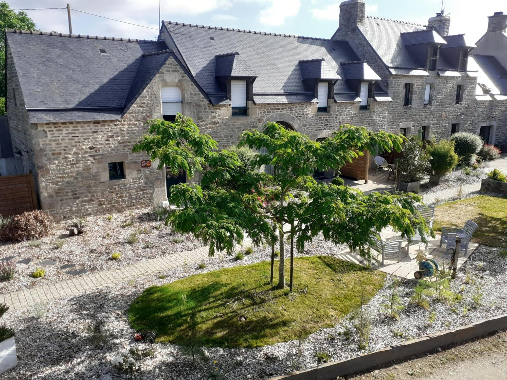 Les De Kerdurod Bed & Breakfast *